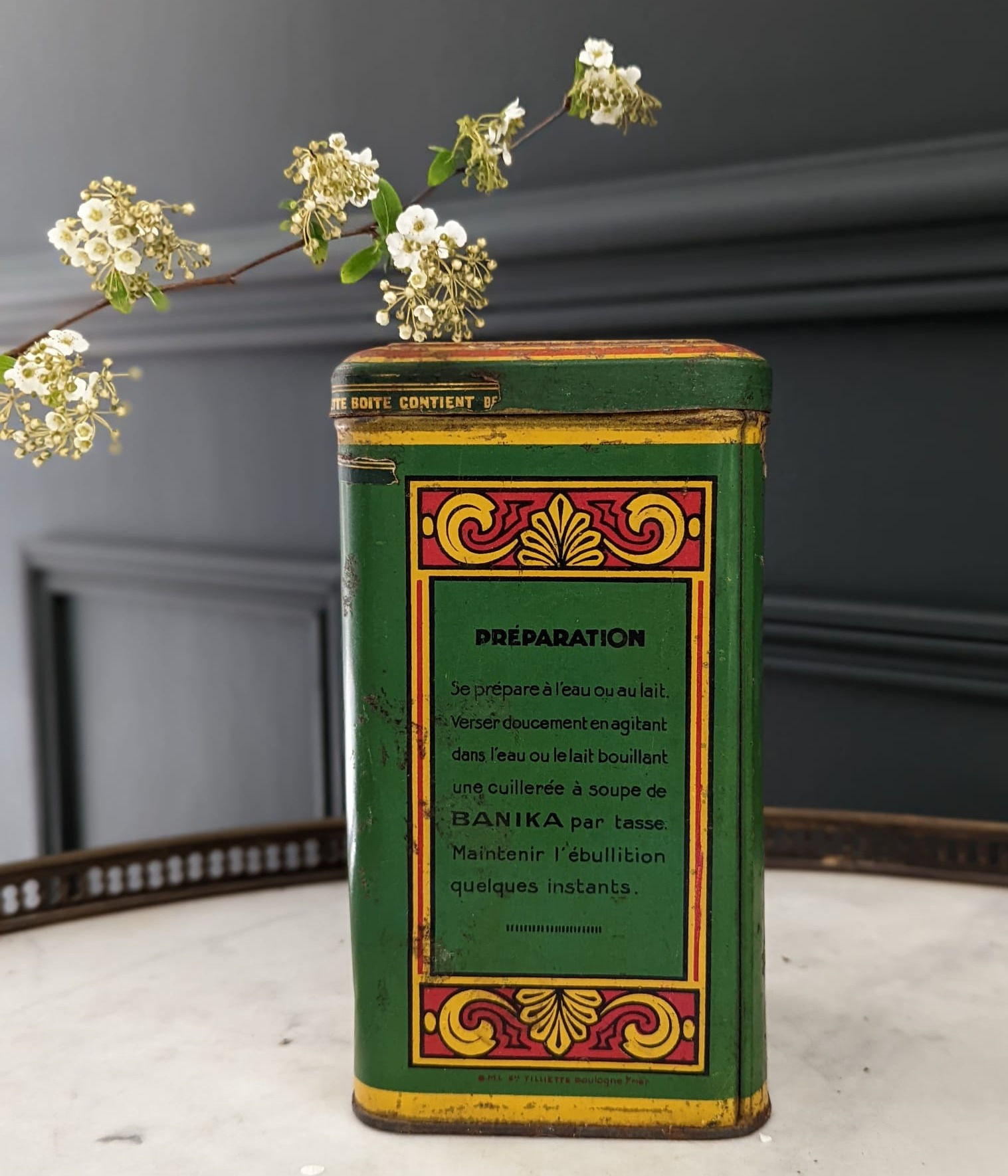 Julia la boite Banika