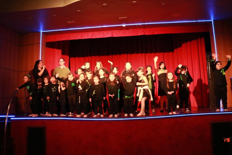 37268902_1100352376799816_84632960166935