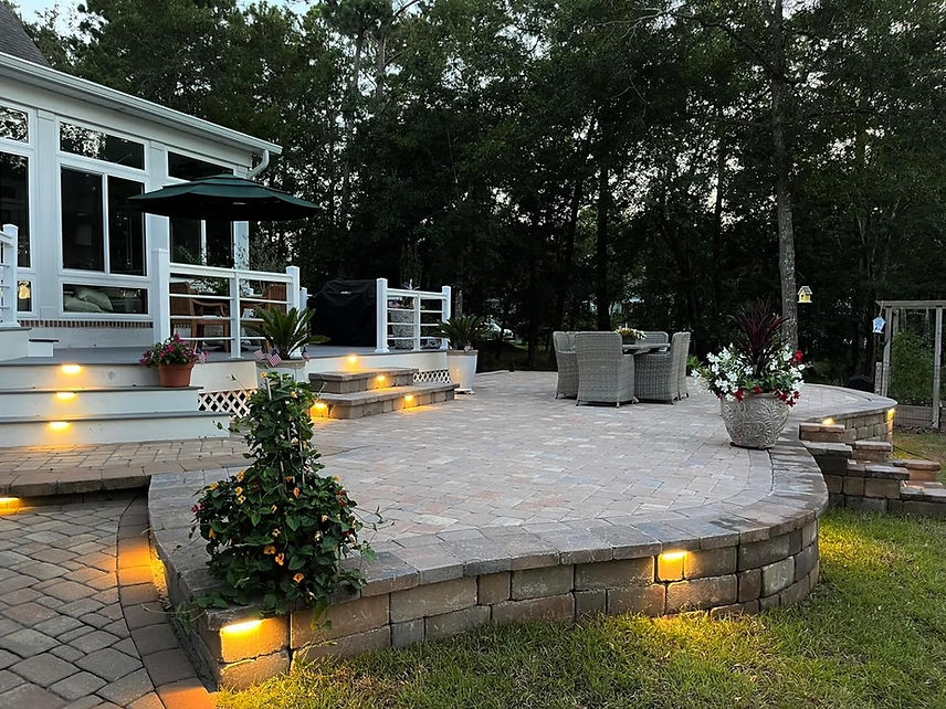 9fcbf3_6cfb823b0cd1416e9f9b41d43b0d8224~mv2 (1).jpeg