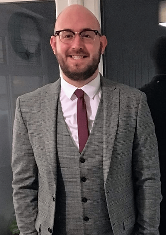 Darren Tanner wearing a suit, Accountancy Partner at DTAC.