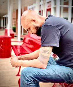 Abel Meri on bench