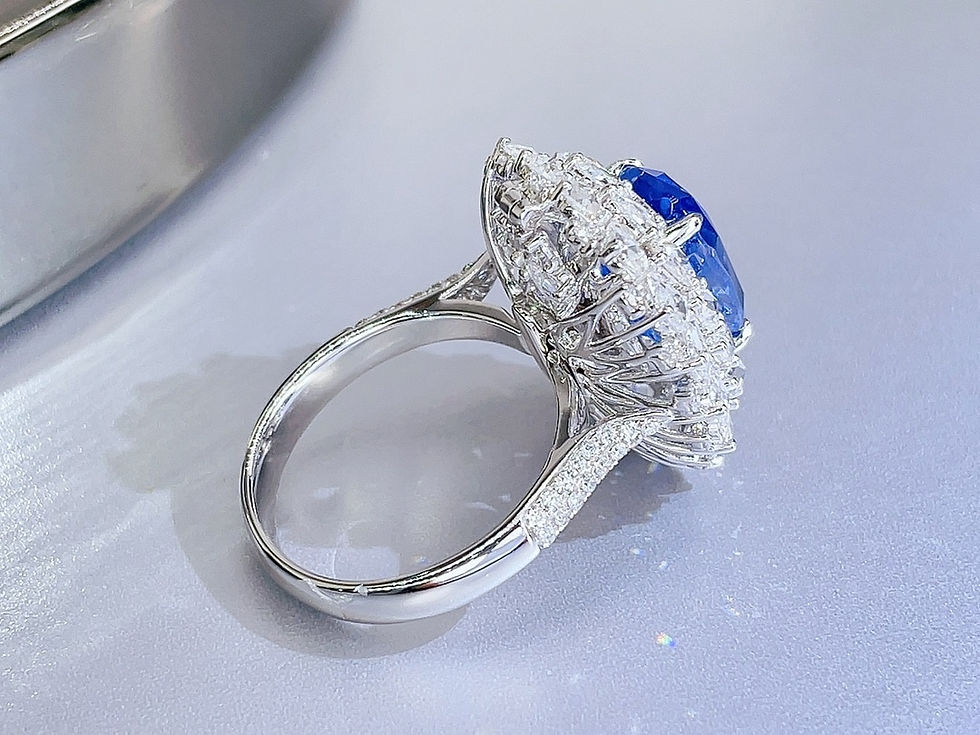 Thumbnail: Real 18K Gold Natural Unheat Cornflower Blue Sapphire Gemstone Diamonds Stones