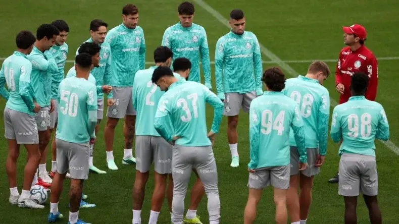 Palmeiras muda a zaga para duelo decisivo e aposta em defesa forte contra a LDU
