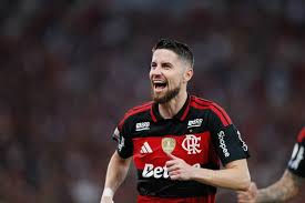 Flamengo ganha reforços importantes para duelo decisivo contra o Estudiantes