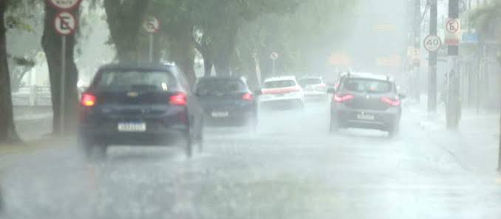 🚨 Acre entra em alerta para chuva forte e ventos de até 60 km/h nesta quinta-feira