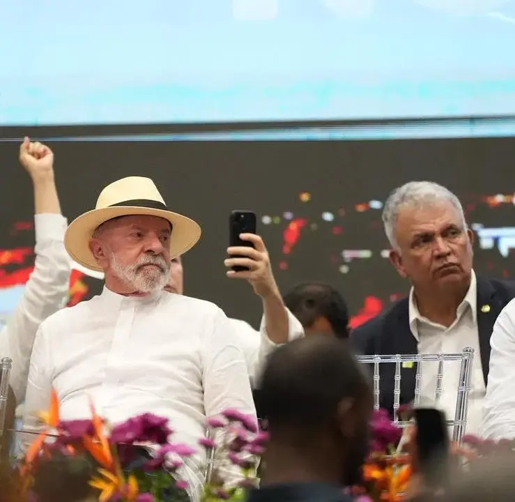 Petecão ajusta discurso e testa limites entre apoio a Lula e aceno à direita
