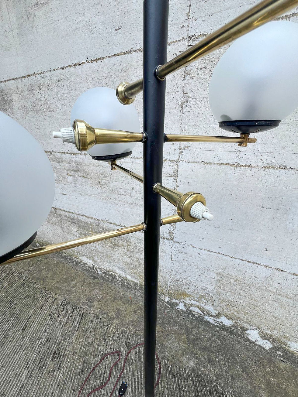 Miniatura: Lampada da terra attr. Stilnovo