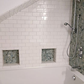 tile carpet craftsment bathroom_edited_edited_edited.jpg