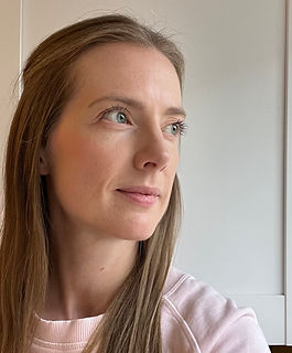 Female Sil.jpg