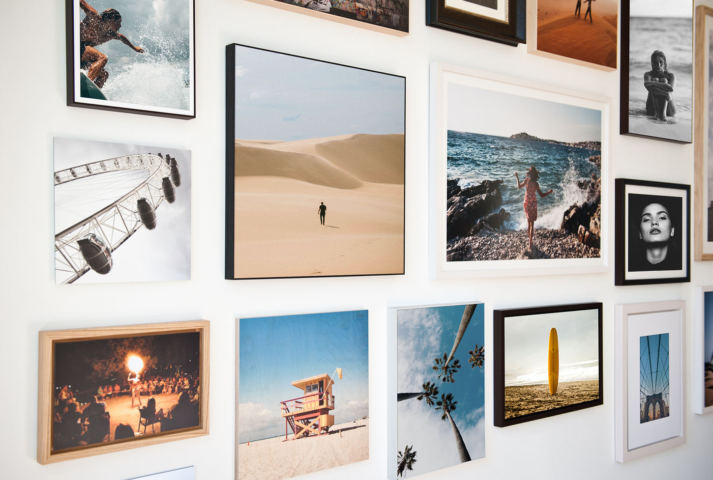 WhiteWall Fotoprints die in der Galerie an der Wand hängen im stilwerk Hamburg
