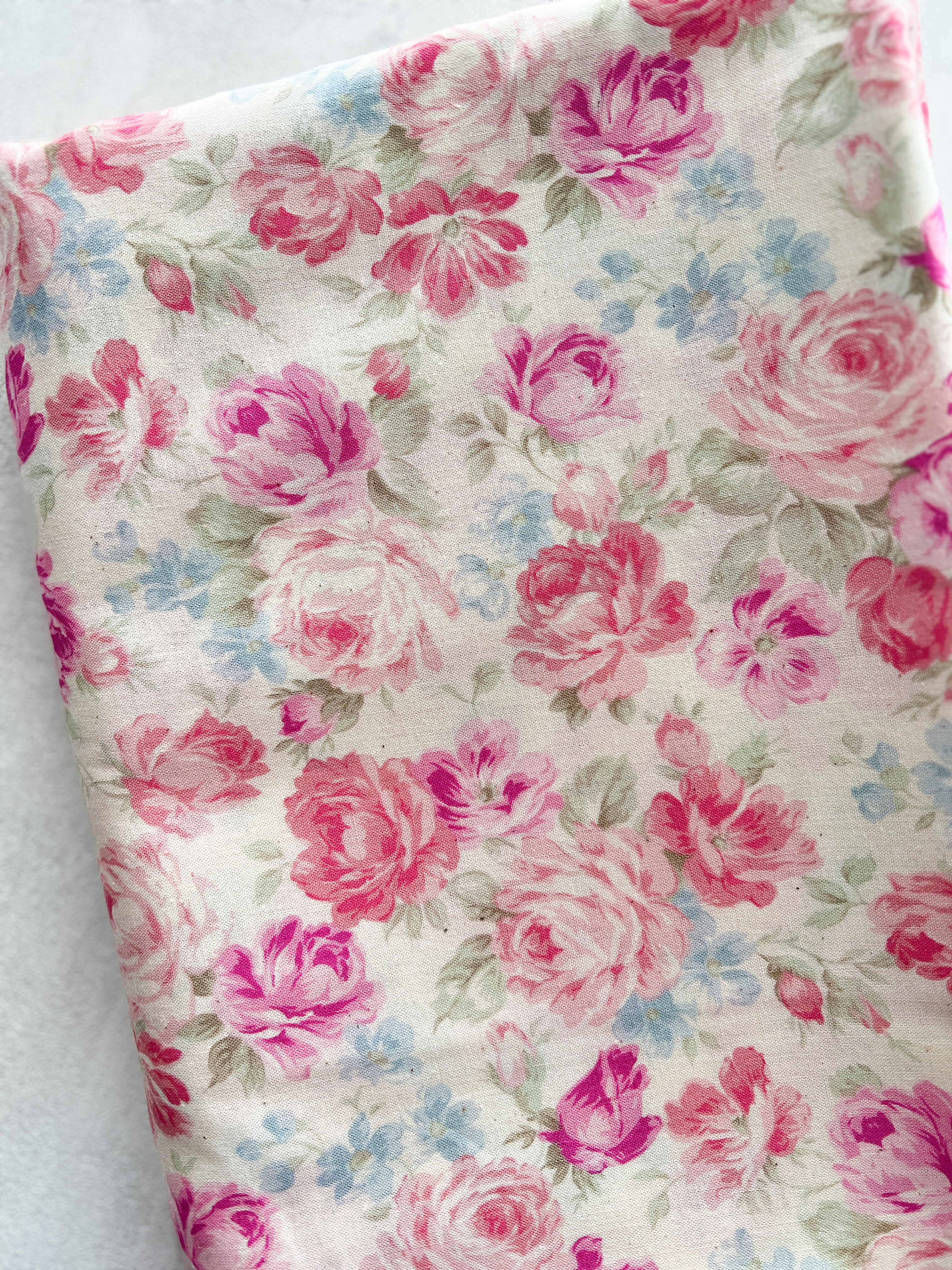 Rose Bouquet in Natural (by Sevenberry Fabrics)