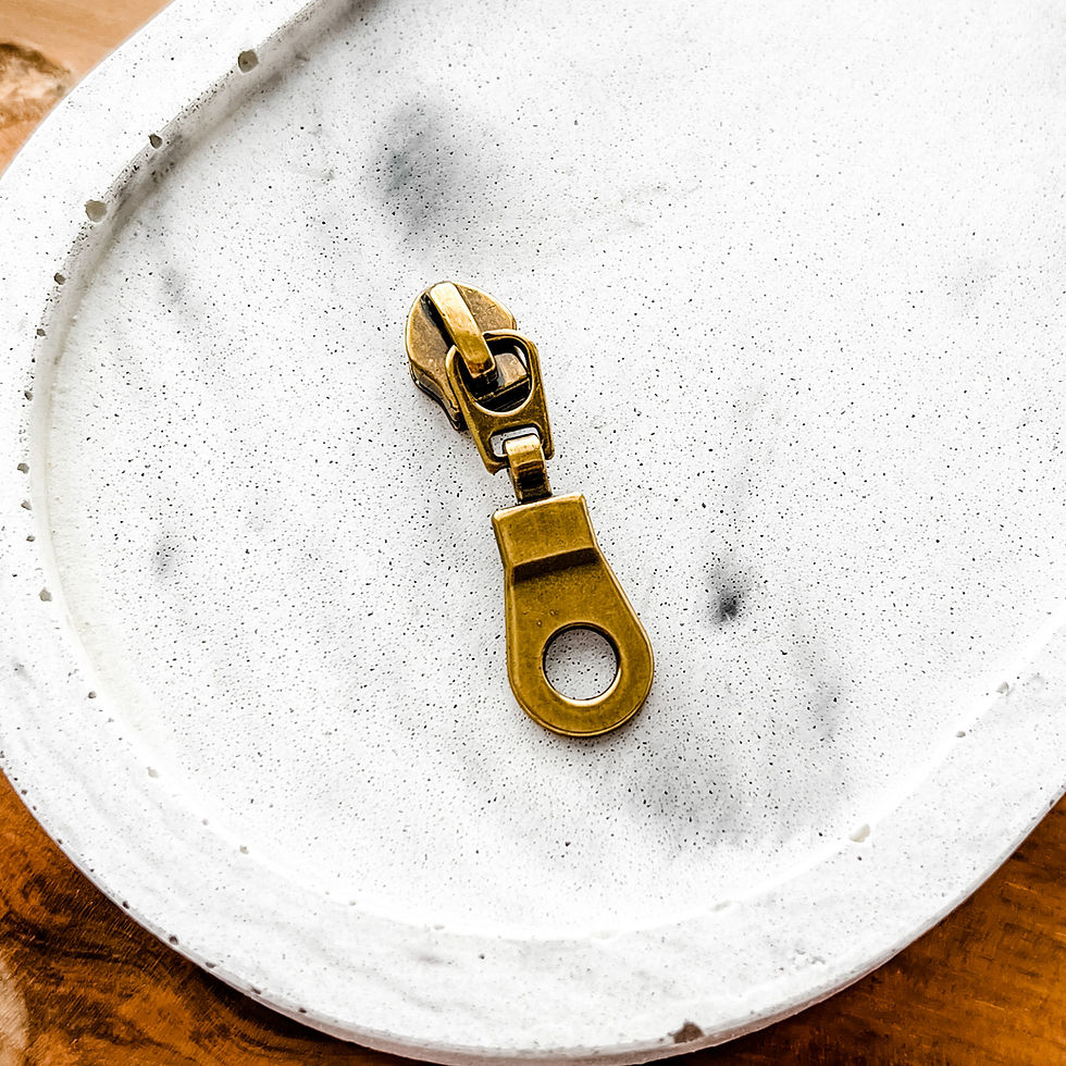 Thumbnail: Large Donut Zipper Pulls - size #5