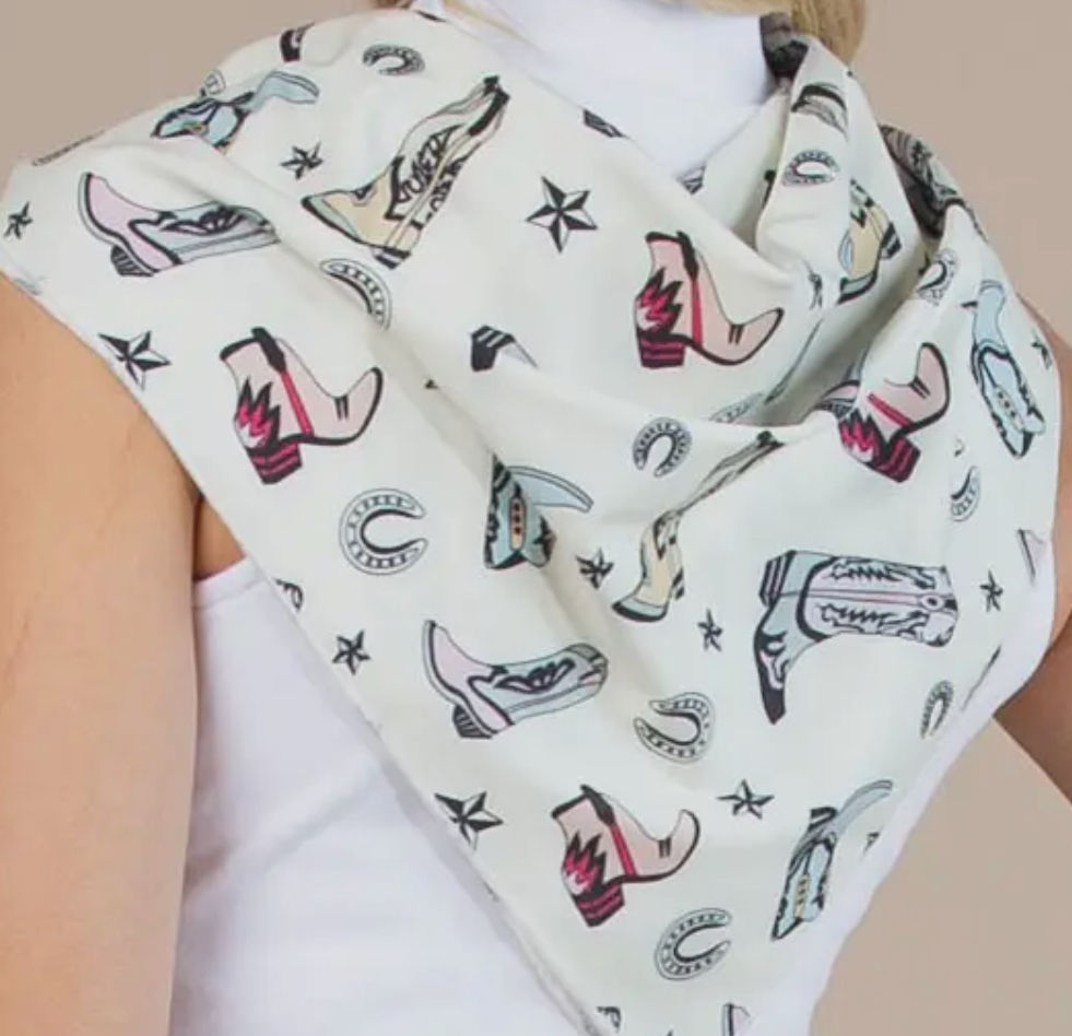 Boot print scarf
