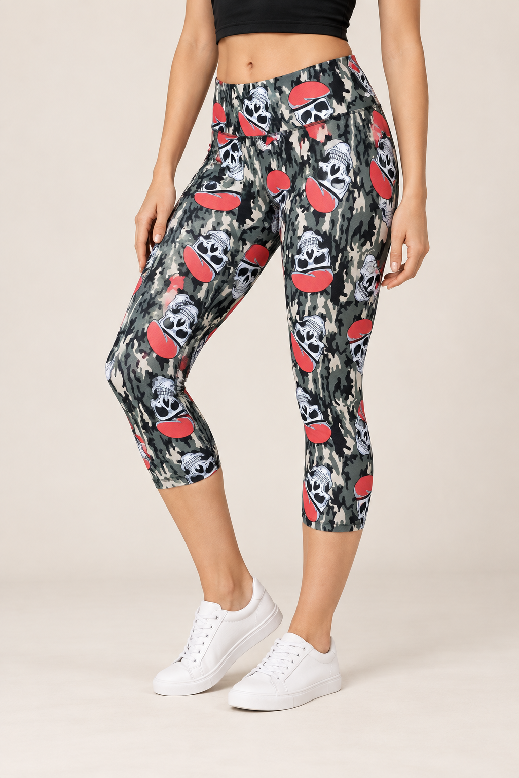 3/4-Leggings Camo Skulls, Model ohne Kopf in 3/4-Länge