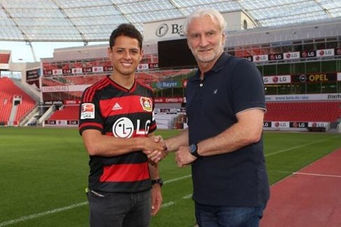 Cuanto Gana El Chicharito Hernández?