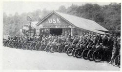 WOODSIDE GARAGE..jpg