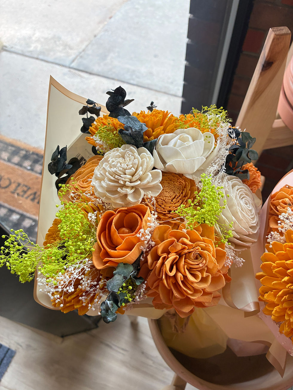 Thumbnail: Sun Zinnia Deluxe Large Bouquet