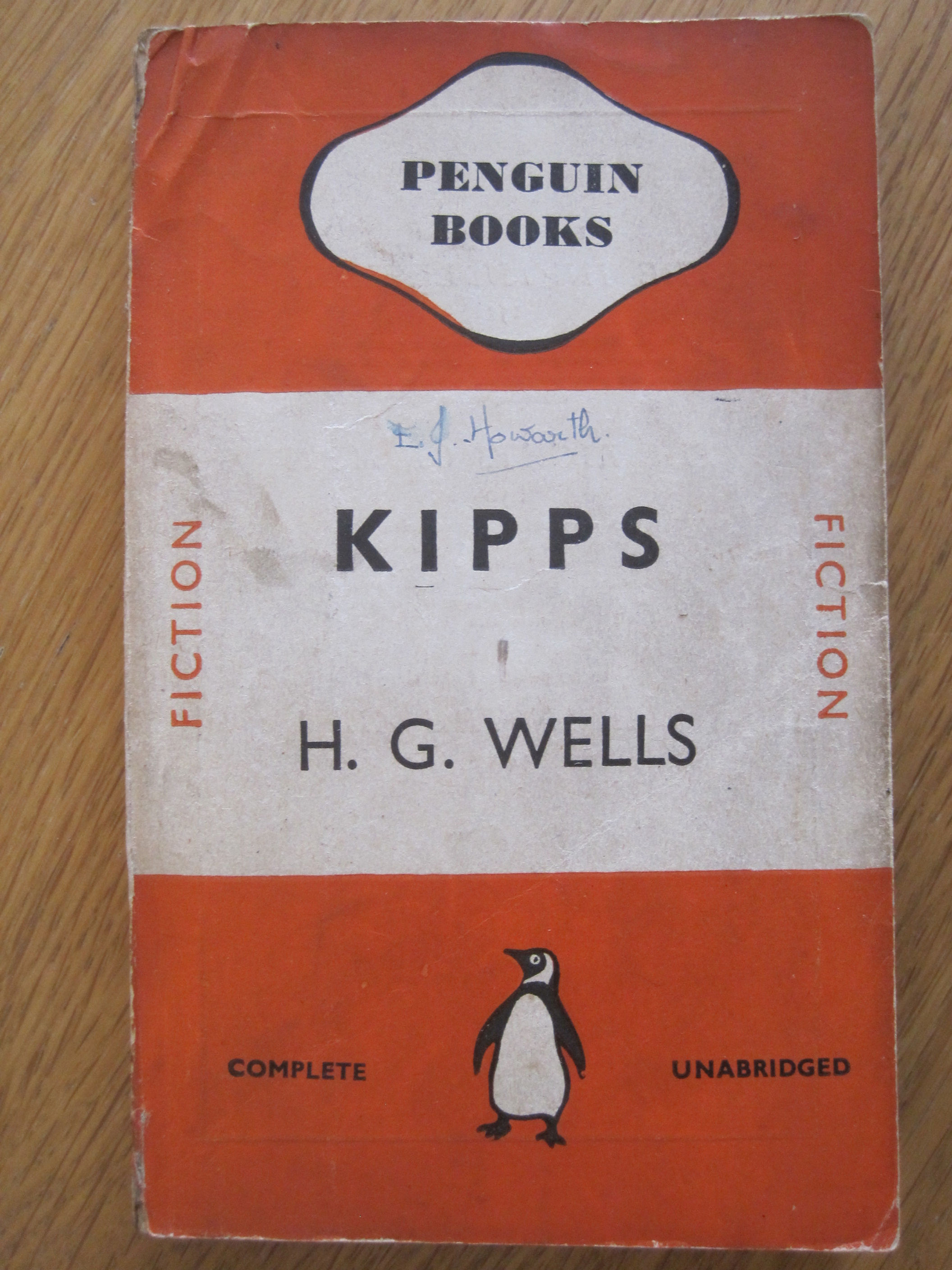 Kipps  by  H. G. Wells