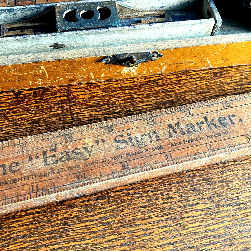 Thumbnail: Antique Boxed ‘Easy Sign Marker’