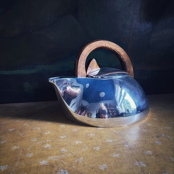 Piquot- ware Kettle | Briggs & Oliver