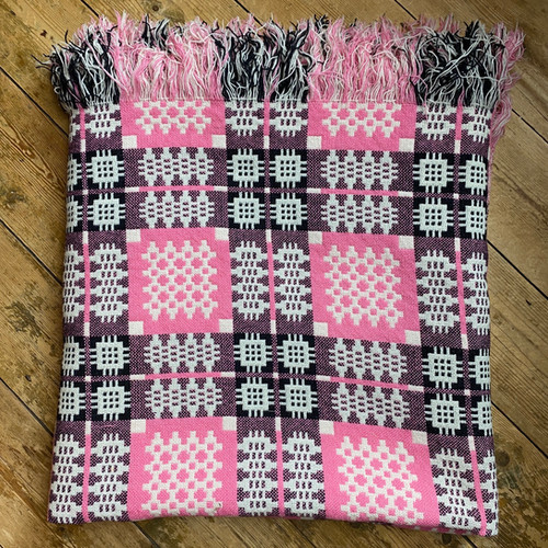 Large Vintage Welsh Woolen Blanket Briggs & Oliver