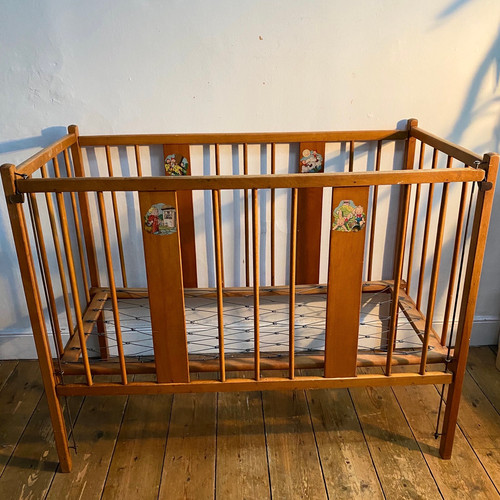 Vintage 1950’s Wooden Cot | Briggs & Oliver