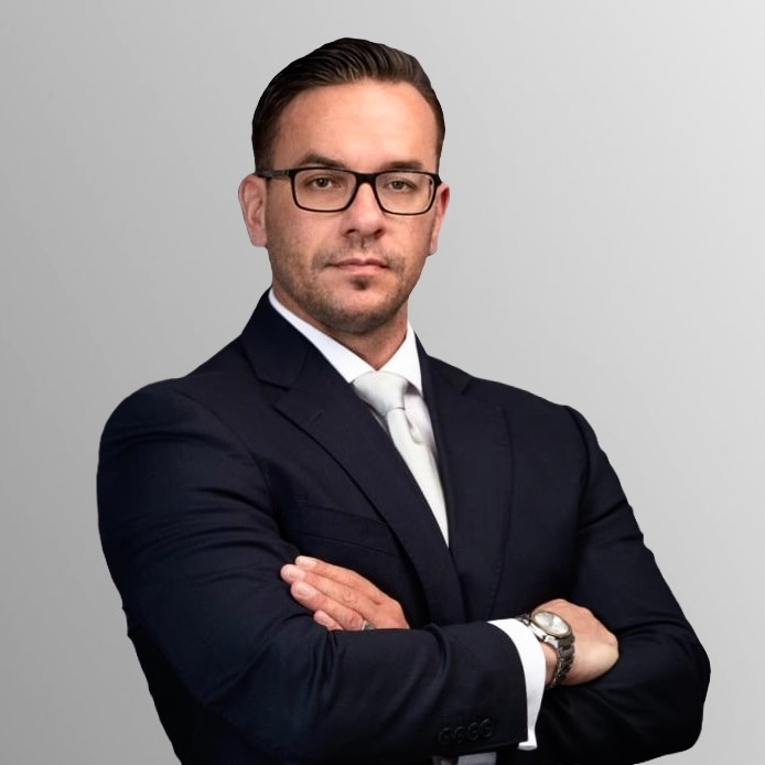 Writer: Daniel du Toit