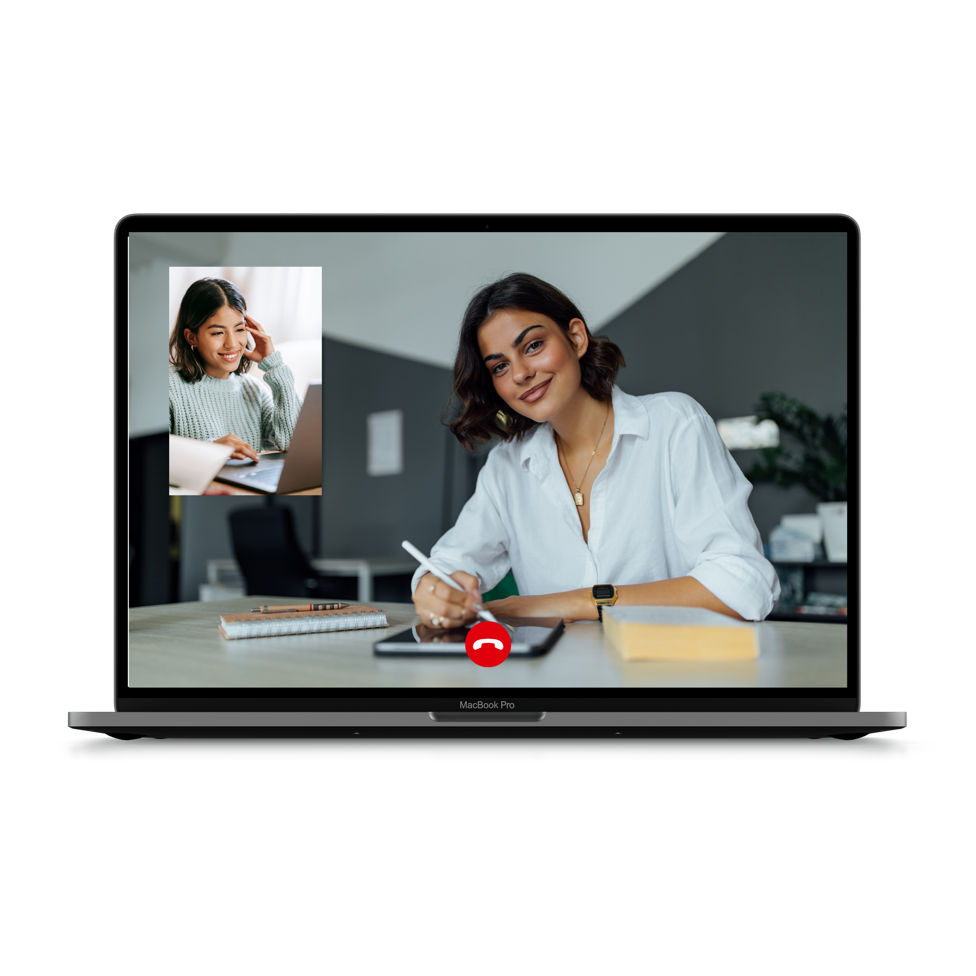 Frau im Videocall mit Kundin, online Beratung über Laptop