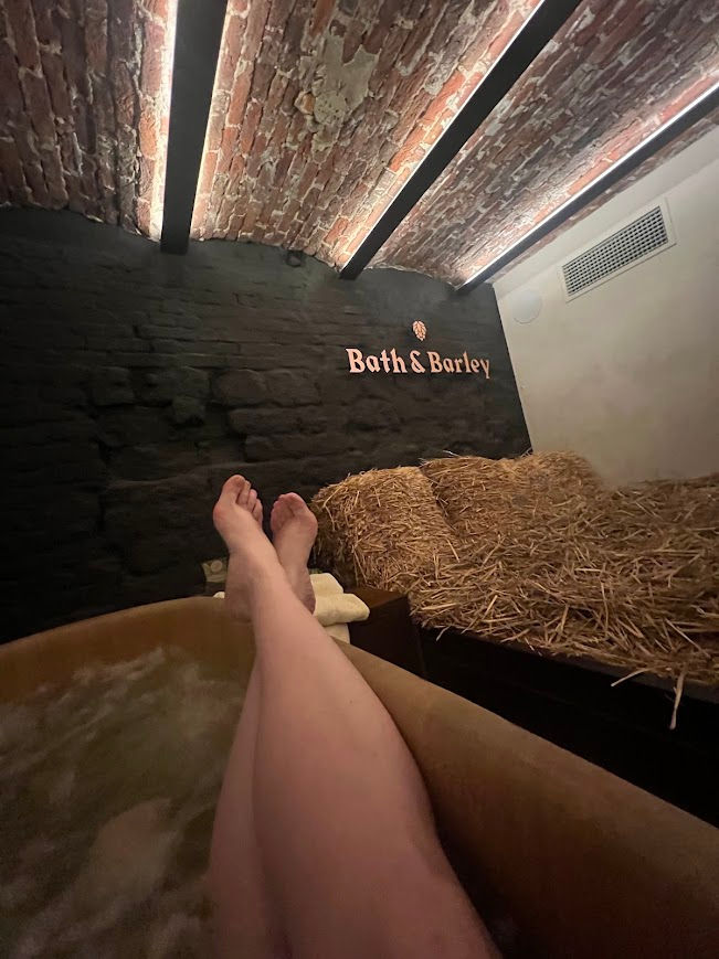 Relaxation area beside the beer baths at Bath & Barley