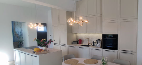 kuchnia na wymiar blat kamienny