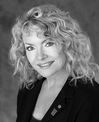 NanetteFinkEaton(HighRes)_edited.jpg