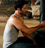 DerekHaletanktop.gif