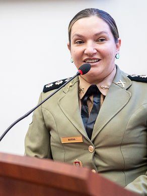 FABIANA ZOOBI APRESENTA PROJETO DE RESOLUÇÃO QUE CONCEDE A TENENTE-CORONEL MARINA W. DE CARVALHO TÍTULO DE CIDADÃ HONORÁRIA DE GARANHUNS