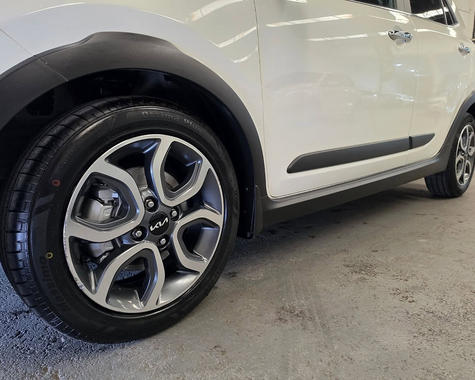 Miniatura: Kia Picanto GTline Motor 1.2 Gasolina Año 2023  KM:66000