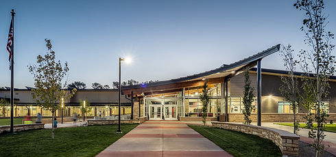 IgnacioHS_Exterior_Photo_Dusk_01_SLIDESH