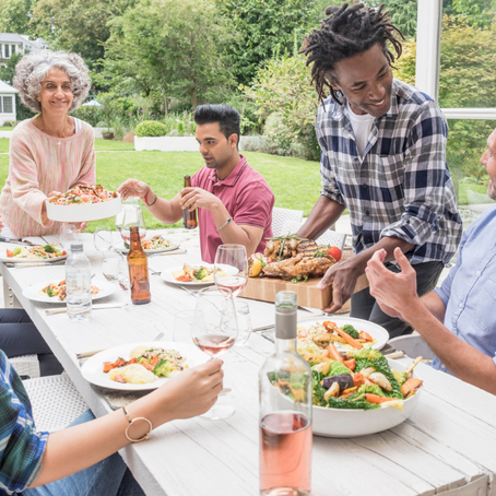Savoring Summer: Mindful Eating Tips for BBQs, Picnics, and Parties