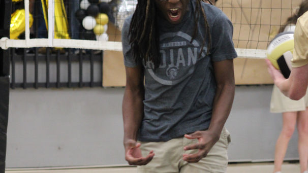 Homecoming for the Holidays: Intramural Volleyball