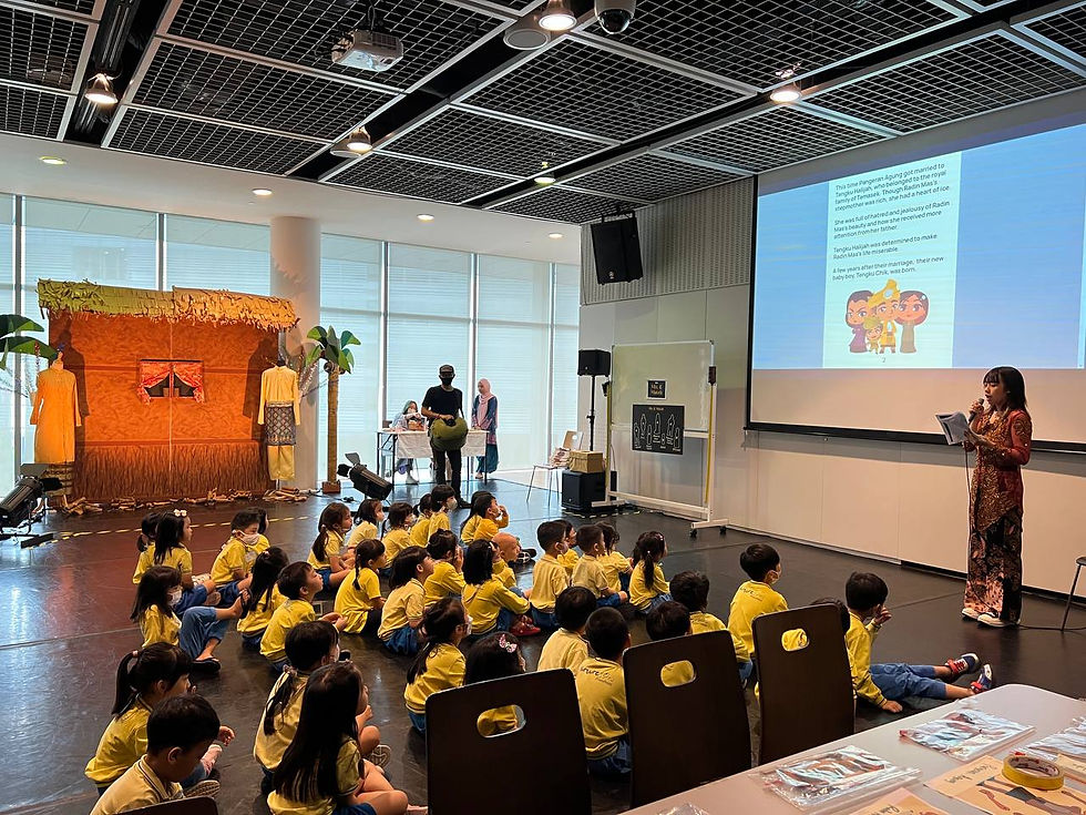 STORYTELLING SESSION