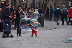 Bubble Boy, Florence