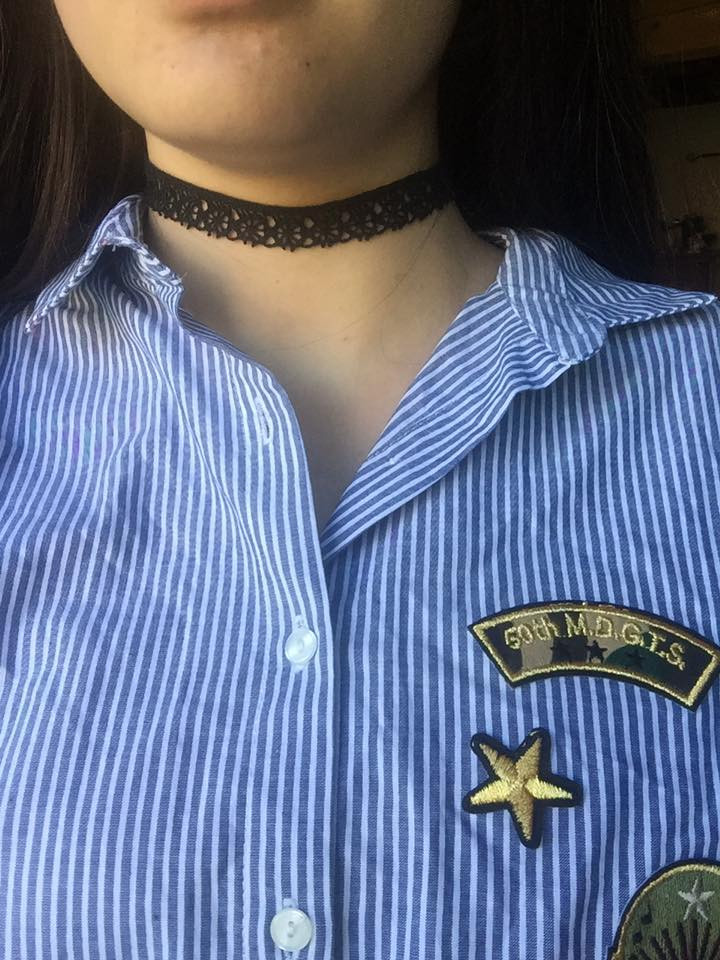Ras de cou en dentelle noire