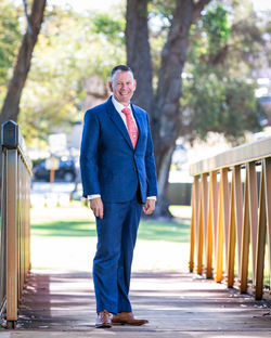 Sorchas Suit 21 Nov 18-1 (WEB ONLY sRGB)