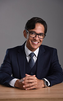 Dr. Vinicio Moitinho cirurgião plástico