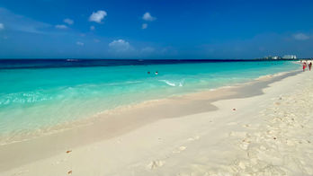 A DAY IN PORT WITH CARNIVAL FREEDOM IN ARUBA PHOTO AND VIDEO GALLERY