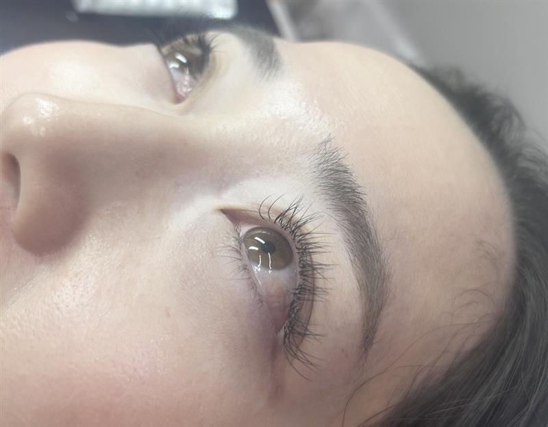 モデル実習によるサロンワーク授業|アイデザイナースクール札幌