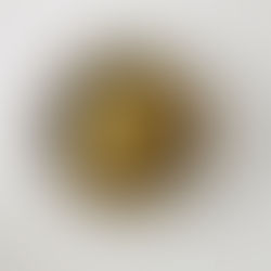 Francuska zupa cebulowa z soczewicą i tartym cheddarem w misce