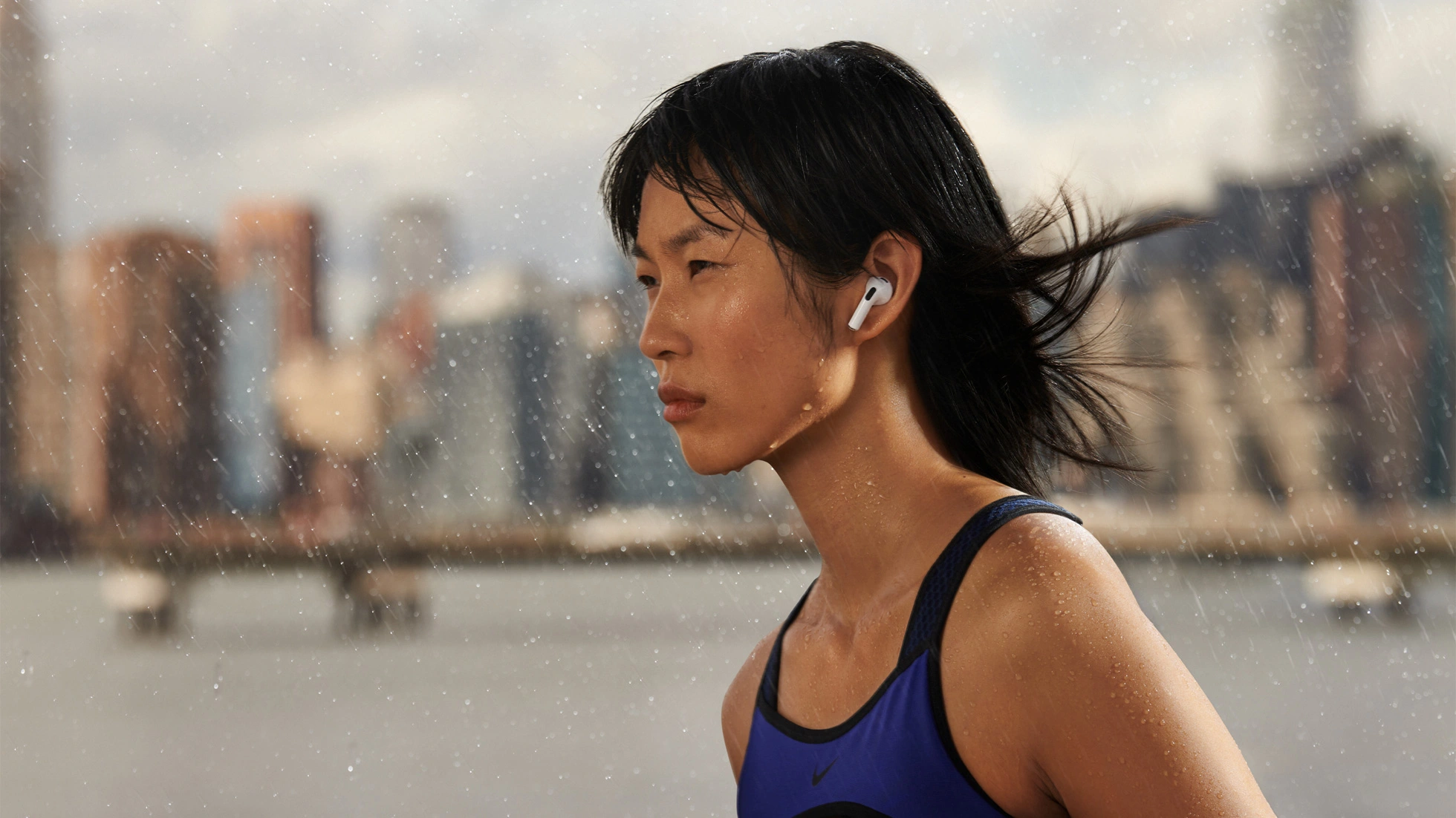 apple_airpods-3rd-gen_lifestyle-01_10182021.jpg.webp