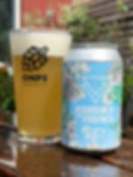Gebrouwen door Vrouwen Bloesem Bluf blond alcoholvrij bier blik glas