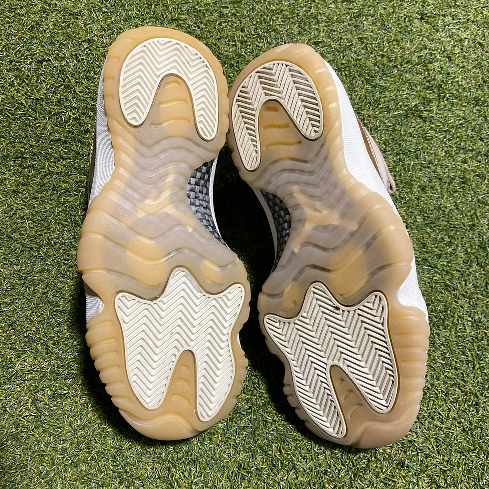 Thumbnail: Rose Gold Low 11s: 5.5M