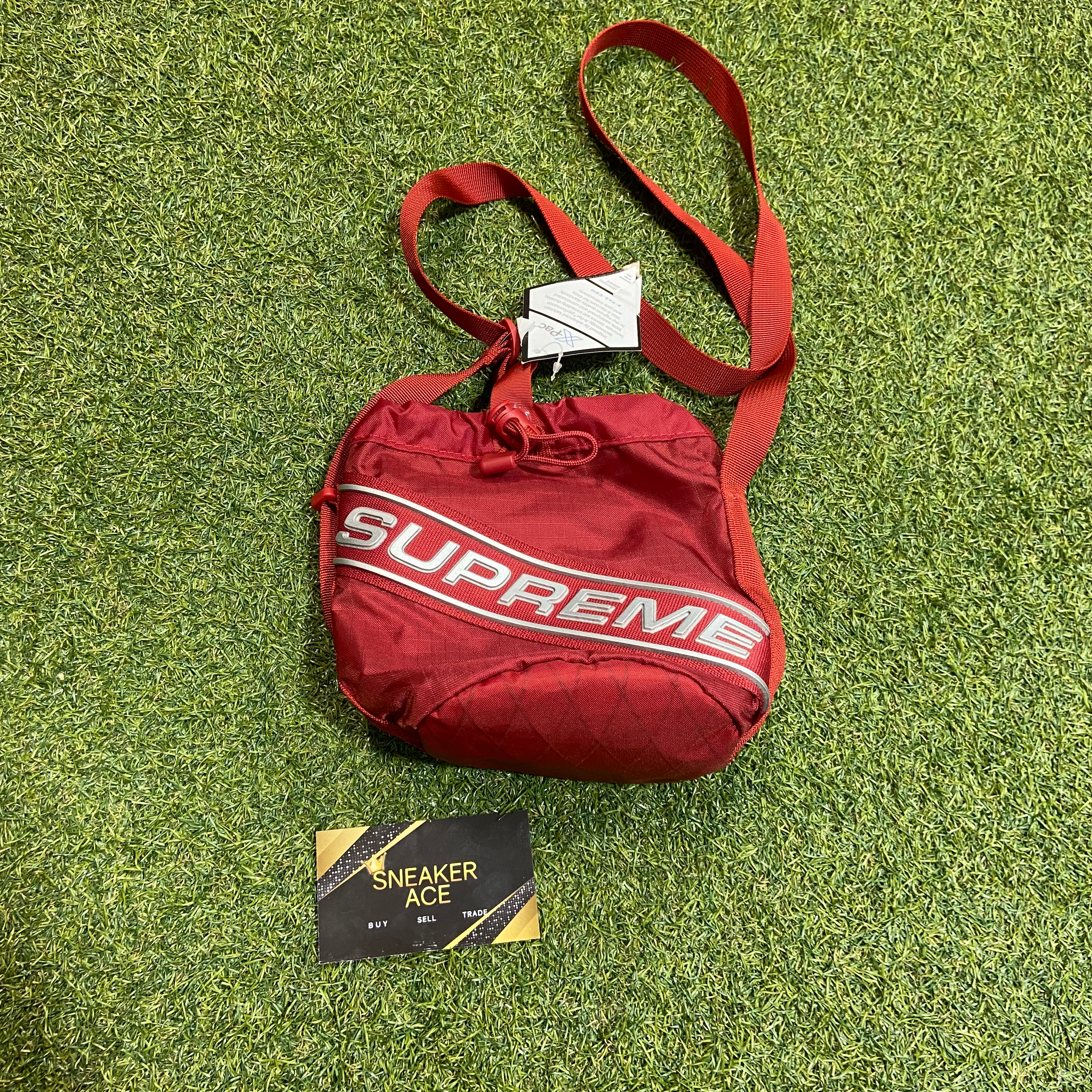 Supreme Logo Shoulder Bag Red
