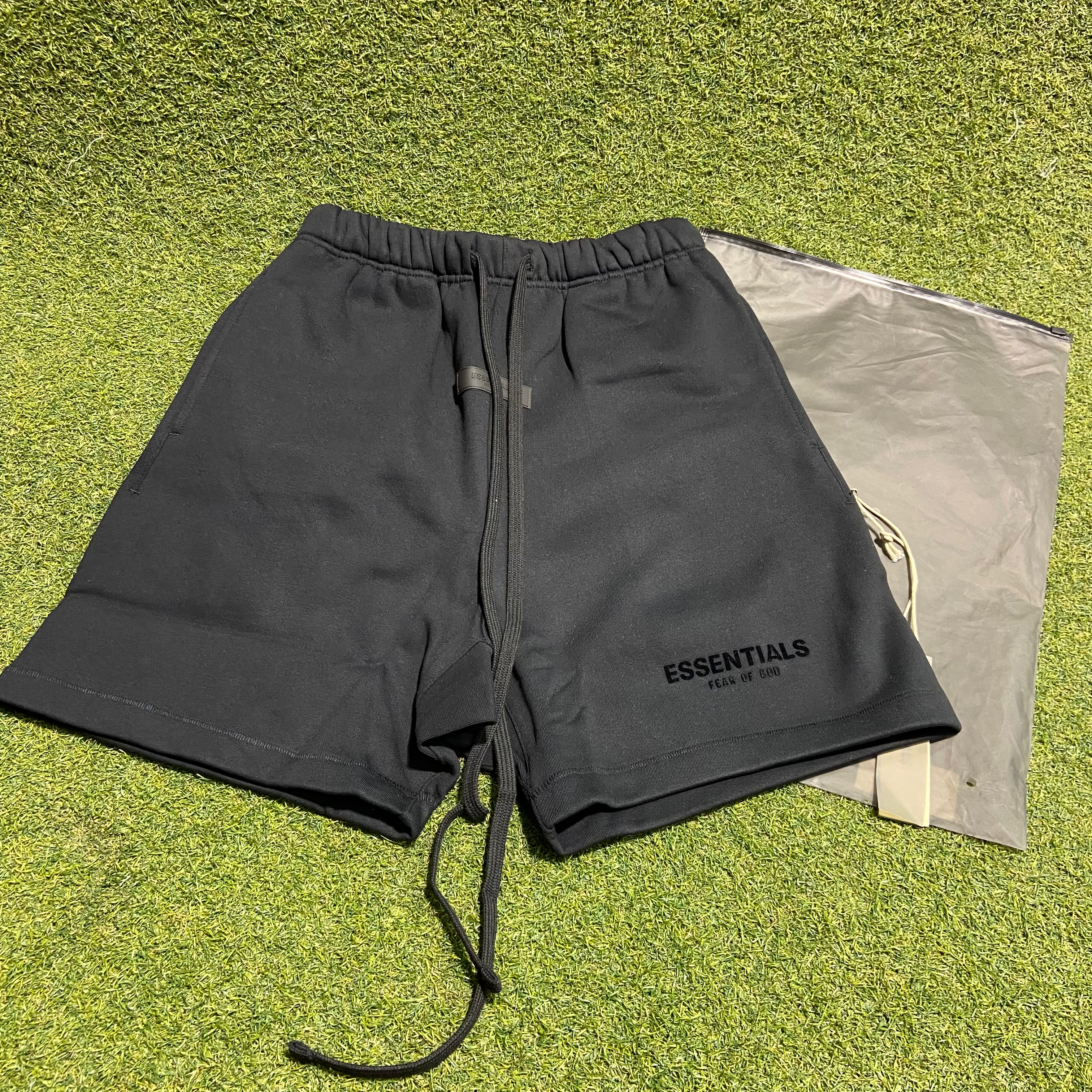 Stretch Limo Fear Of God Essentials Sweatshorts: XS
